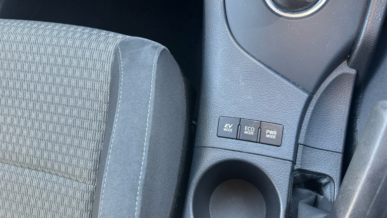 Toyota Auris 1.8 Hybrid Design TSS 5dr CVT [Nav] Hybrid Hatchback